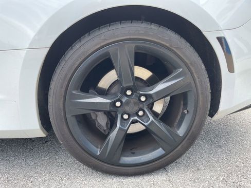 Used 2018 Chevrolet Camaro SS image 19