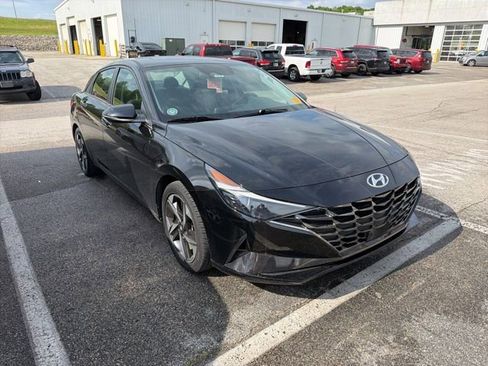 Used 2022 Hyundai Elantra Limited FWD image 1