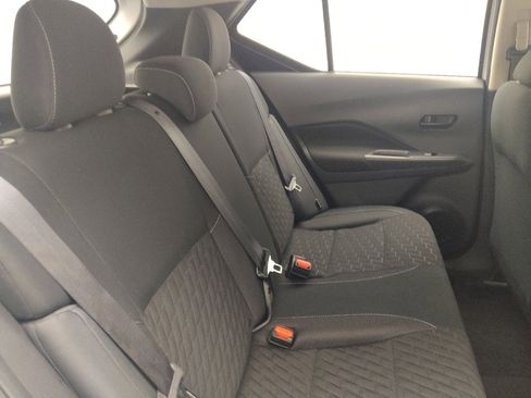 Used 2021 Nissan Kicks S FWD image 19