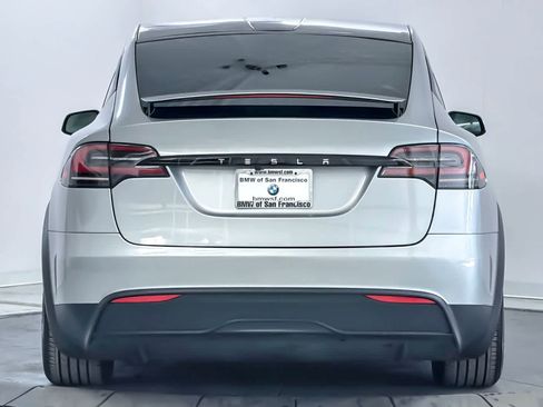 Used 2024 Tesla Model X image 7