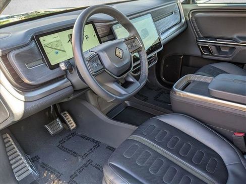 Used 2023 Rivian R1S Adventure image 10