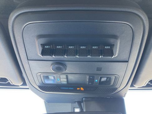 Used 2022 Ford Bronco Wildtrak image 19