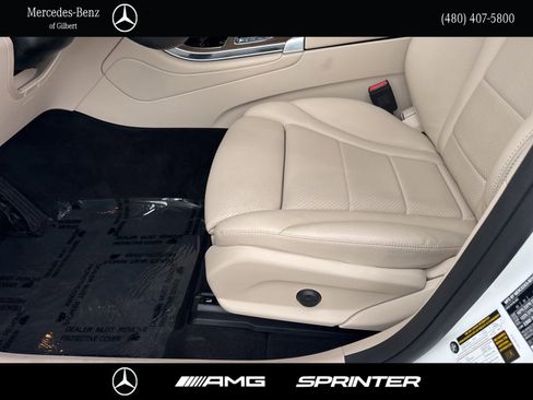 Used 2022 Mercedes-Benz GLC 300 image 13