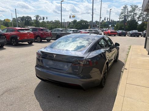 Used 2022 Tesla Model S Plaid AWD/4WD image 5
