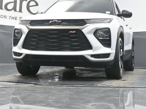 Used 2023 Chevrolet TrailBlazer RS w/ Sun and Liftgate Package image 56