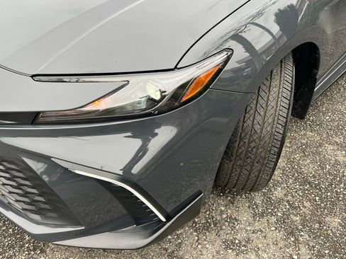 Used 2026 Toyota Camry SE w/ Convenience Package image 3