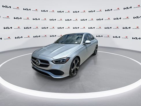Used 2022 Mercedes-Benz C 300 Sedan image 4