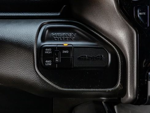 Used 2020 RAM 2500 Laramie w/ Night Edition AWD/4WD image 23