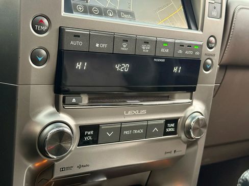 Used 2016 Lexus GX 460 image 12