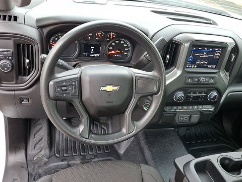 Certified 2025 Chevrolet Silverado 1500 W/T RWD image 19