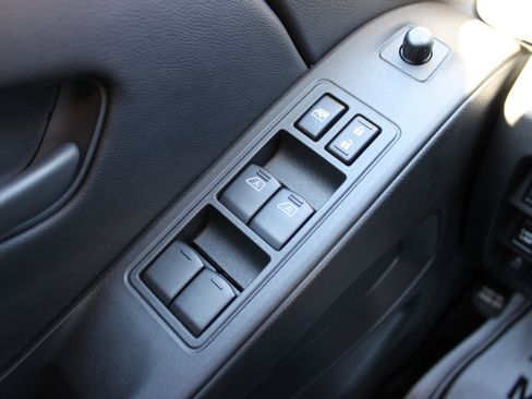 New 2026 Nissan Frontier SV image 32