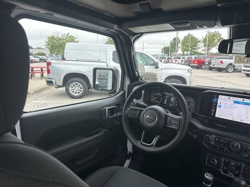 New 2025 Jeep Gladiator Sport image 51