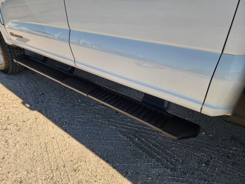 Used 2024 Ford F250 XLT image 9