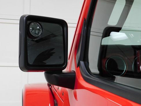 Used 2020 Jeep Wrangler Rubicon w/ Uconnect 4C Nav & Sound Group AWD/4WD image 22