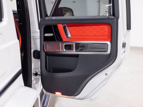 Used 2026 Mercedes-Benz G 63 AMG AMG G 63 - POLAR WHITE - DELIV image 28