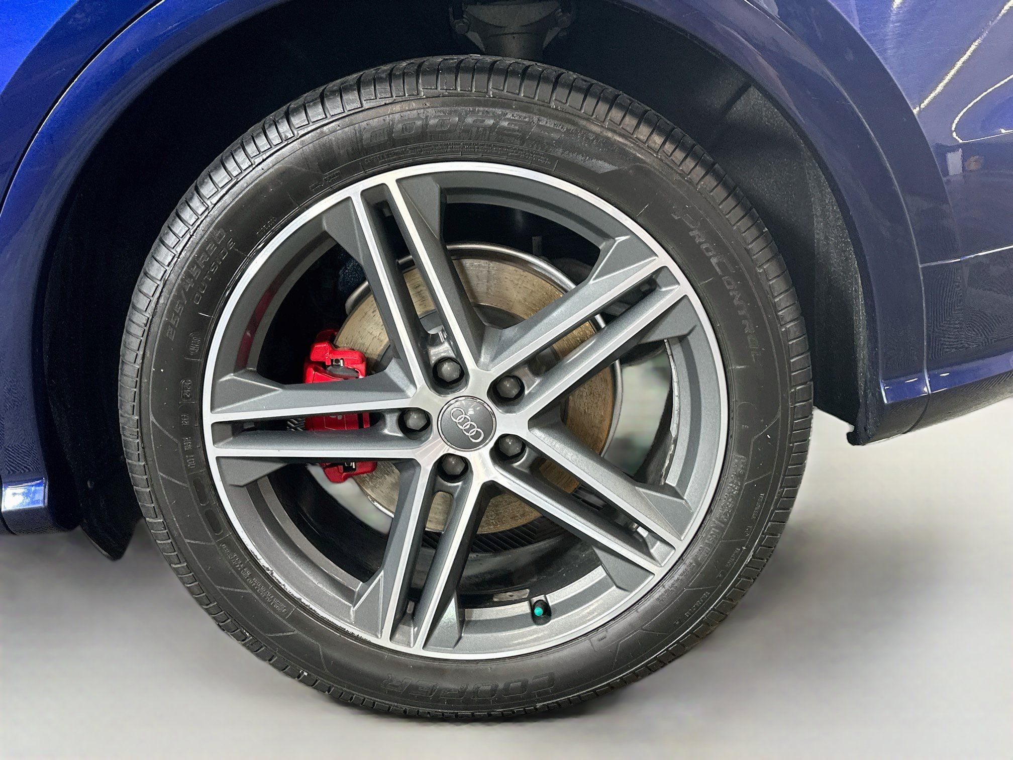 Used 2018 Audi SQ5 Prestige AWD/4WD image 33