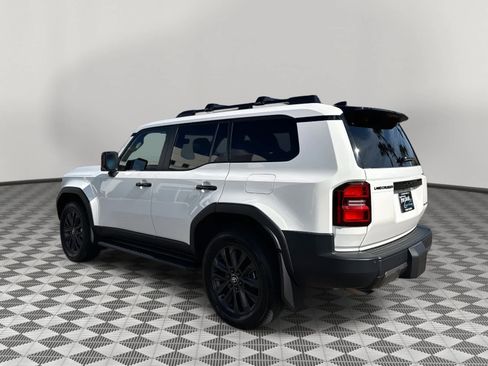 Used 2024 Toyota Land Cruiser image 7