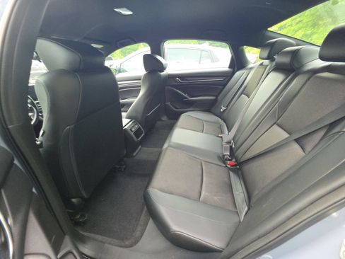 Used 2022 Honda Accord Sport image 4