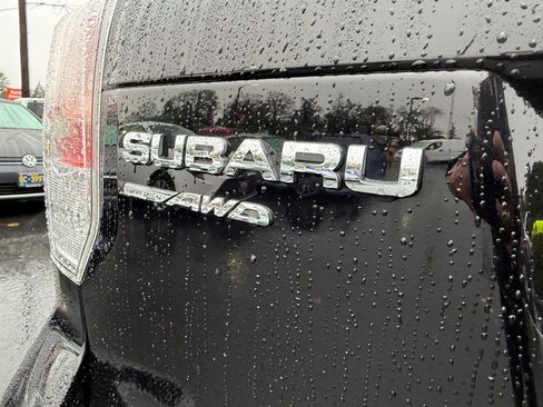 Used 2017 Subaru Forester 2.5i Touring image 4