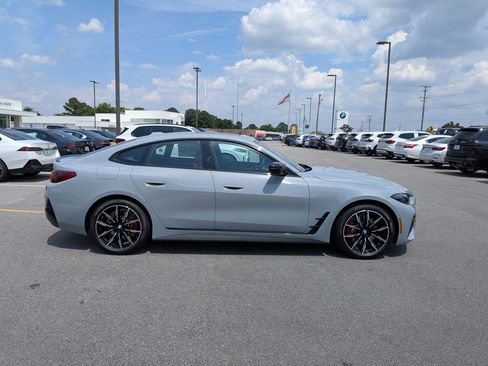 New 2026 BMW 430i xDrive w/ M Sport Package AWD/4WD image 2