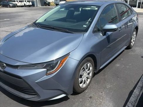 Used 2024 Toyota Corolla LE FWD image 1