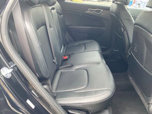 Certified 2023 Kia Sportage EX image 27