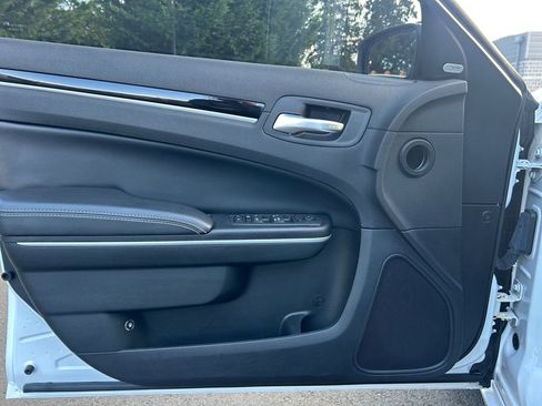 Used 2022 Chrysler 300 S image 22