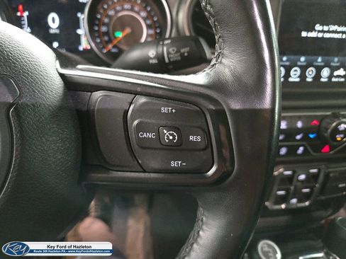 Used 2021 Jeep Gladiator Sport AWD/4WD image 32