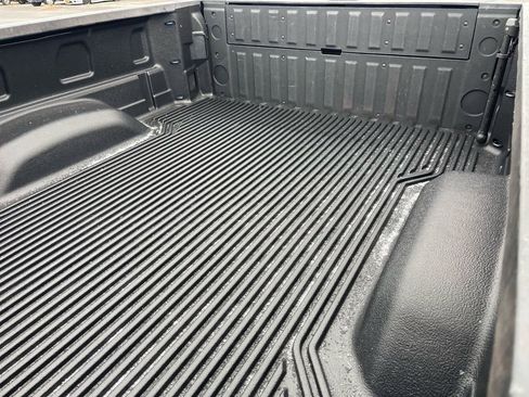 Used 2023 GMC Sierra 2500 SLE image 24