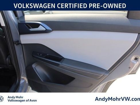 Used 2024 Volkswagen Taos SE AWD/4WD image 24