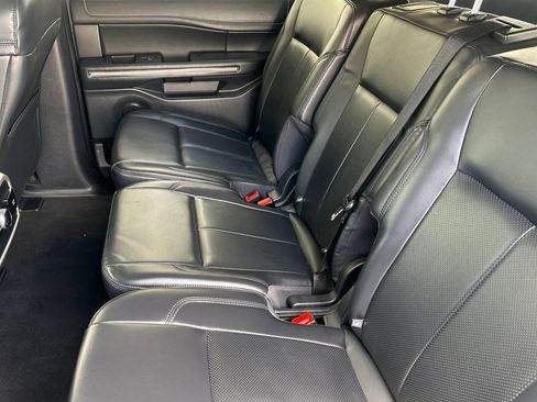 Certified 2024 Ford Expedition Max XLT image 10
