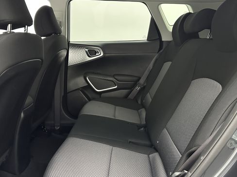 Used 2024 Kia Soul LX w/ Option Group 015 image 28