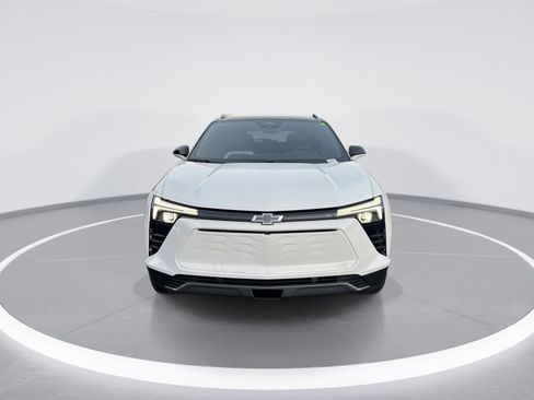 New 2026 Chevrolet Blazer EV LT image 3