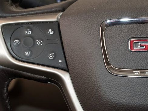 Used 2017 GMC Acadia Denali w/ Technology Package AWD/4WD image 25