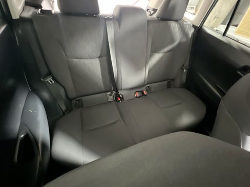 Used 2026 Toyota Corolla Cross LE FWD image 33