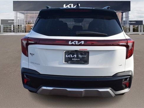 New 2026 Kia Seltos S image 4