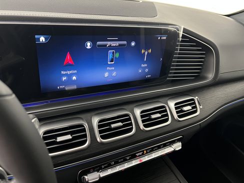 New 2025 Mercedes-Benz GLS 450 4MATIC image 30
