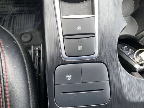 Certified 2025 Ford Escape ST-Line Select image 27