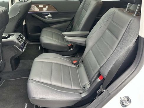 New 2025 Mercedes-Benz GLS 450 4MATIC image 9