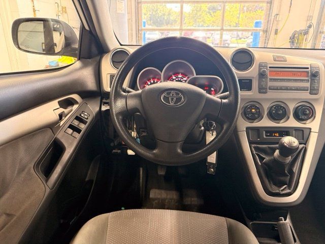 Used 2009 Toyota Matrix FWD image 14