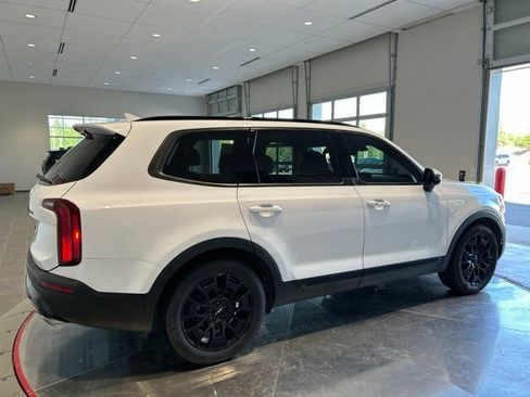 Used 2022 Kia Telluride SX w/ Nightfall Edition Package AWD/4WD image 8