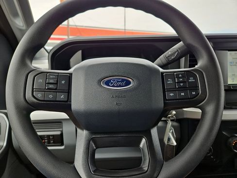 New 2026 Ford F350 XLT w/ FX4 Off-Road Package AWD/4WD image 27