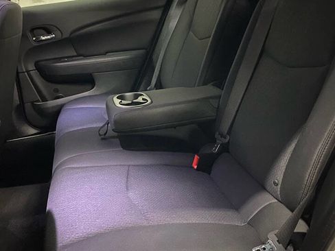 Used 2014 Chrysler 200 Touring image 11