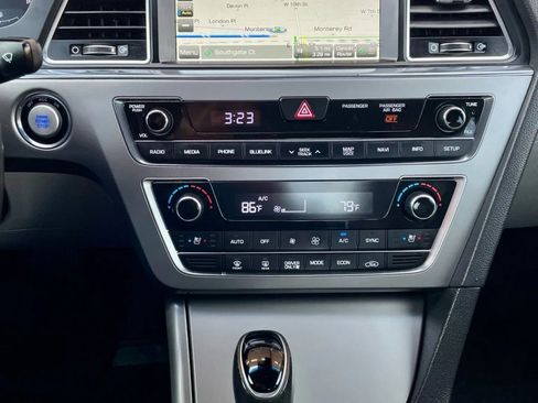 Used 2017 Hyundai Sonata Limited FWD image 15