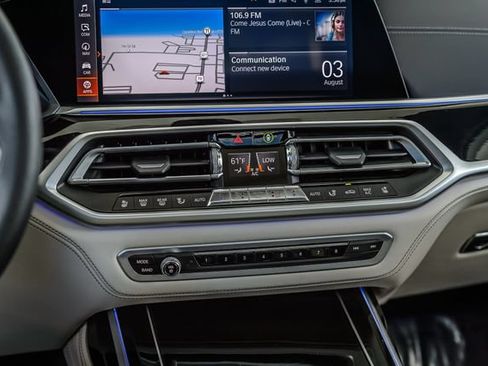 Used 2020 BMW X7 xDrive40i w/ M Sport Package AWD/4WD image 29