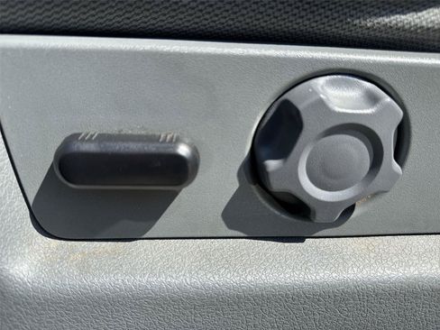 Used 2013 Ford F150 XLT w/ Luxury Equipment Group AWD/4WD image 12