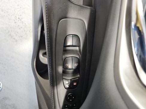 Used 2013 Nissan Pathfinder SL w/ SL Premium Pkg AWD/4WD image 11