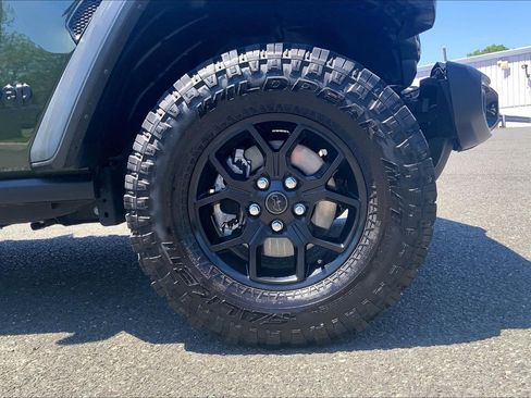 Certified 2024 Jeep Wrangler Unlimited Sport AWD/4WD image 10