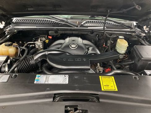 Used 2002 Cadillac Escalade EXT AWD/4WD image 12