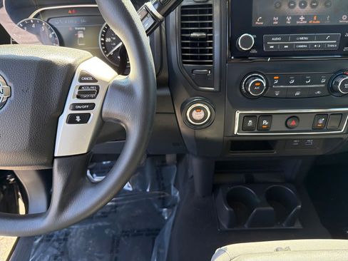 Used 2022 Nissan Titan SV w/ Accessory Utility Package image 18